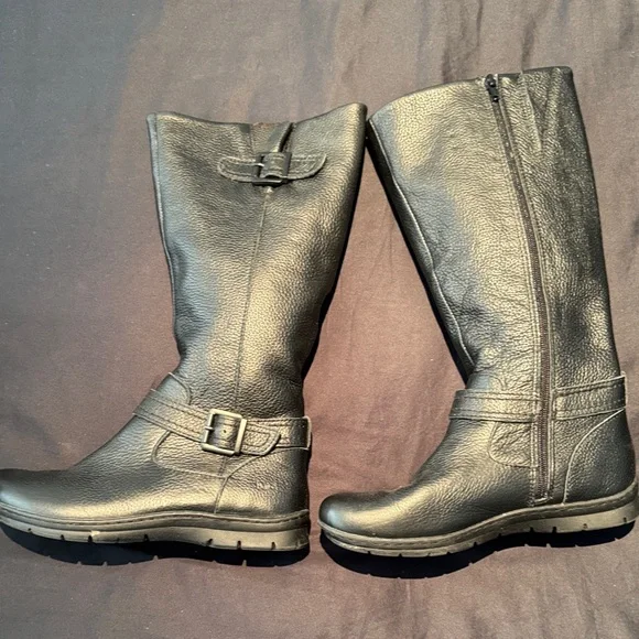 BOC Black Leather snow Women's Boots preowned non smoking home great shape - Picture 8 of 8